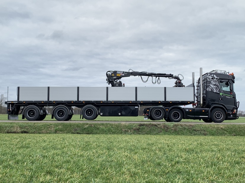 KWB 3 assige steentrailer oplegger trailer met KENNIS verrijdbare autolaadkraan kraan JKB stenenklem